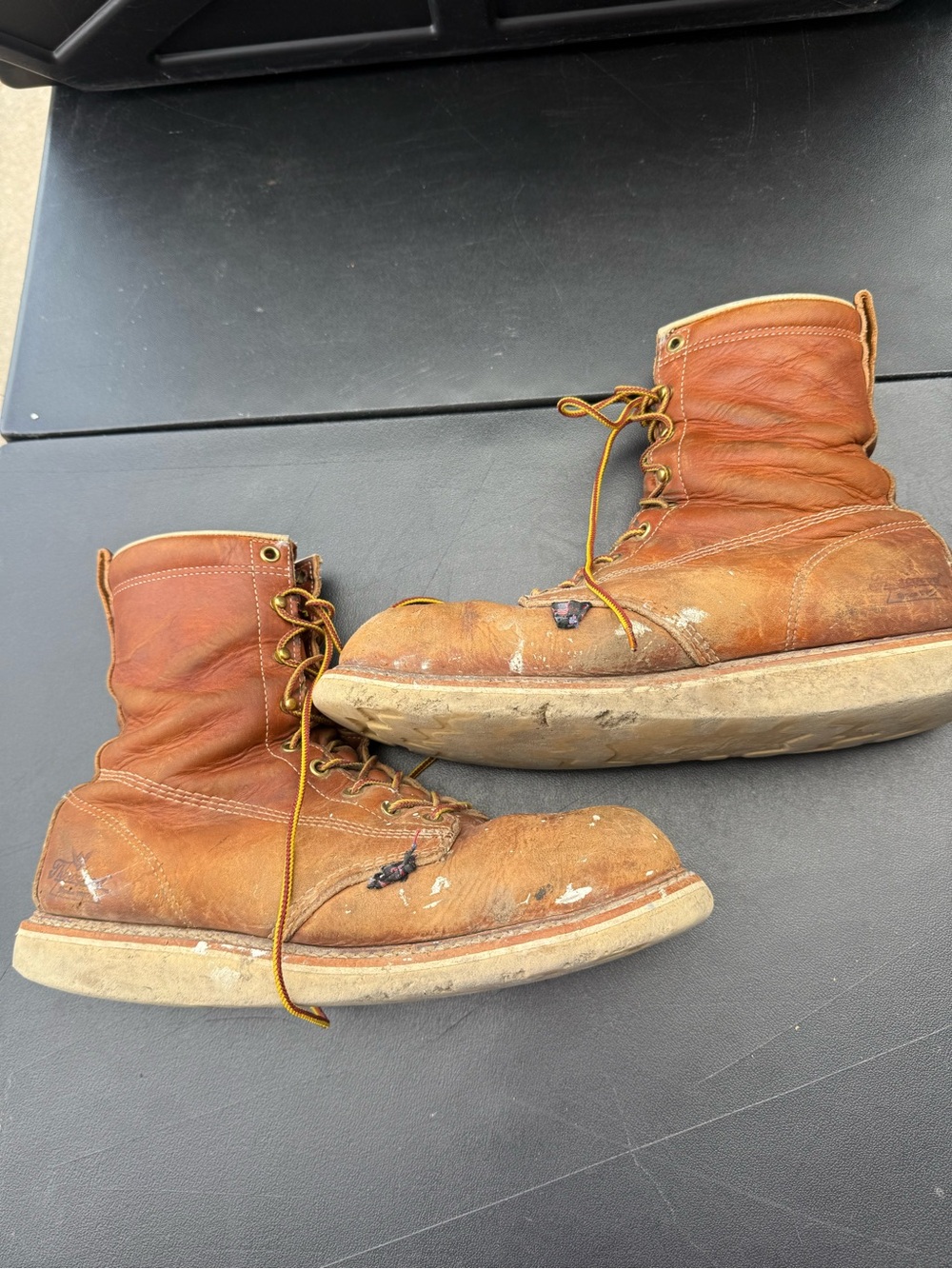 Men's Thorogood 8" Steel Toe Boots (U.S.A.) 804-4364 size 10